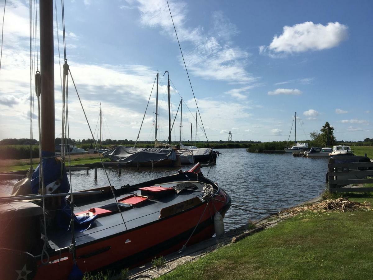 Tjeukemeer, De Friese Meren Holiday home Rohel